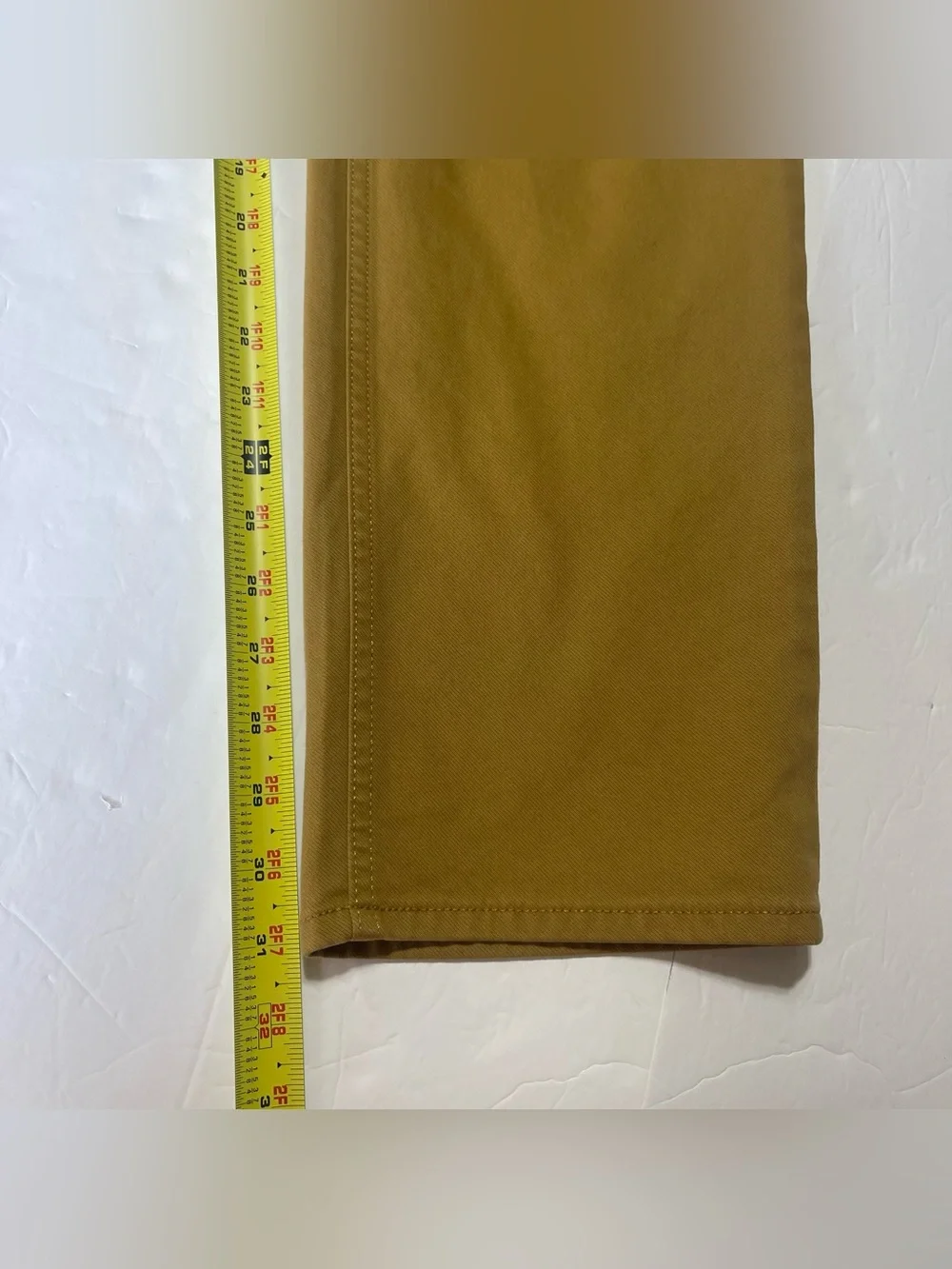 Banana Republic Traveler Slim Fit Pants Men’s Size 34x32 Golden Khaki Preppy